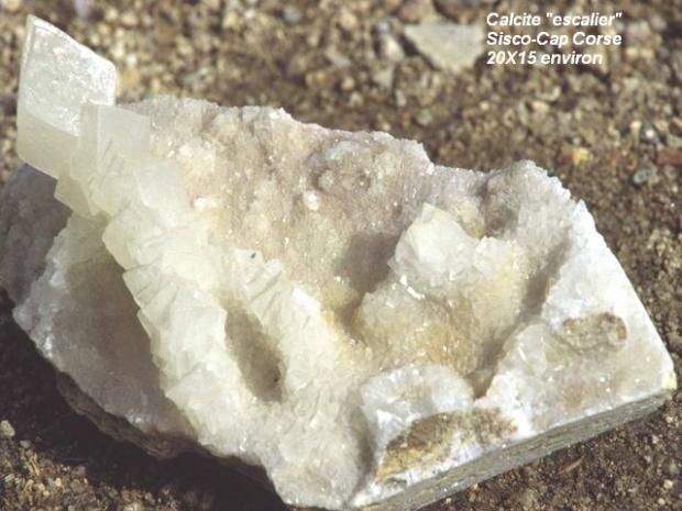 Calcite_de_Sisco_en_escalier.jpg