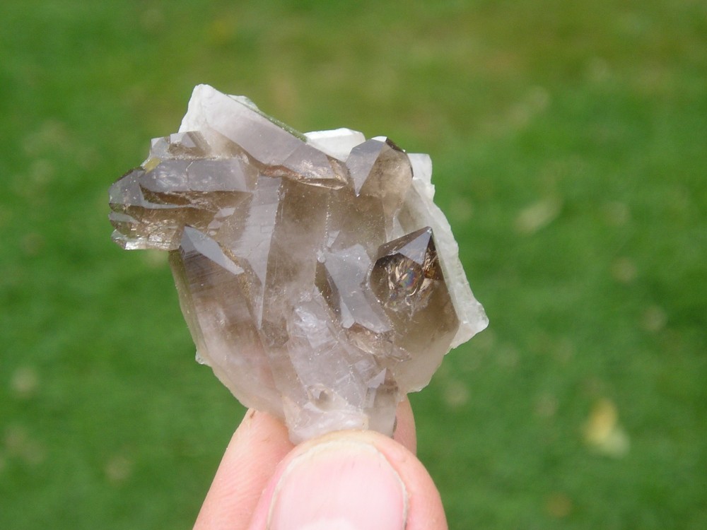 Quartz_fum__Massif_du_Beaufortin.jpg