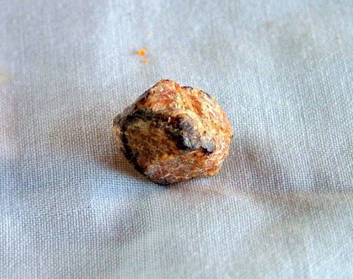 thorite-orangite-vorondolo- 1,5x1,5.jpg