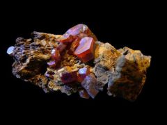 Vanadinite de Taouz.jpg