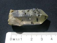 Pointe de quartz avec anatases tabulaires