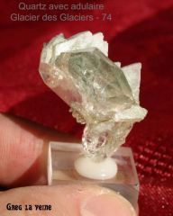 photo de quartz avec adulaire