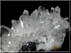 Quartz sur sphalérite et pyrite (Roumanie)