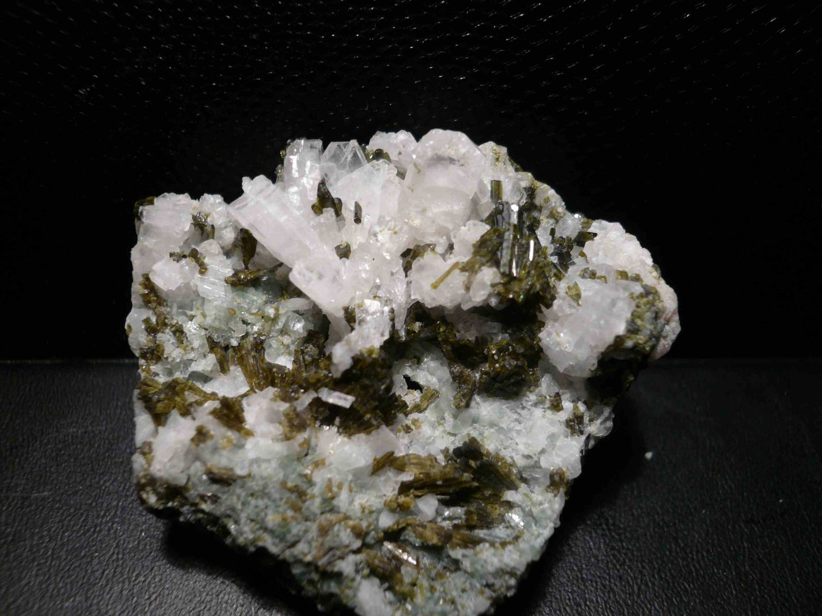 ALBITE EPIDOTE