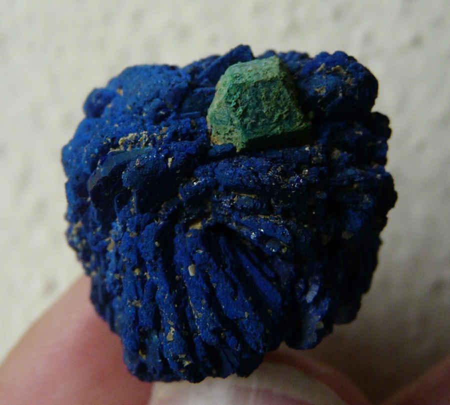 Azurtite ( bleue) et Cuprite (vert), Chessy les Mines, Le bois D'Oingt, Rhône, Rhône Alpes, France.