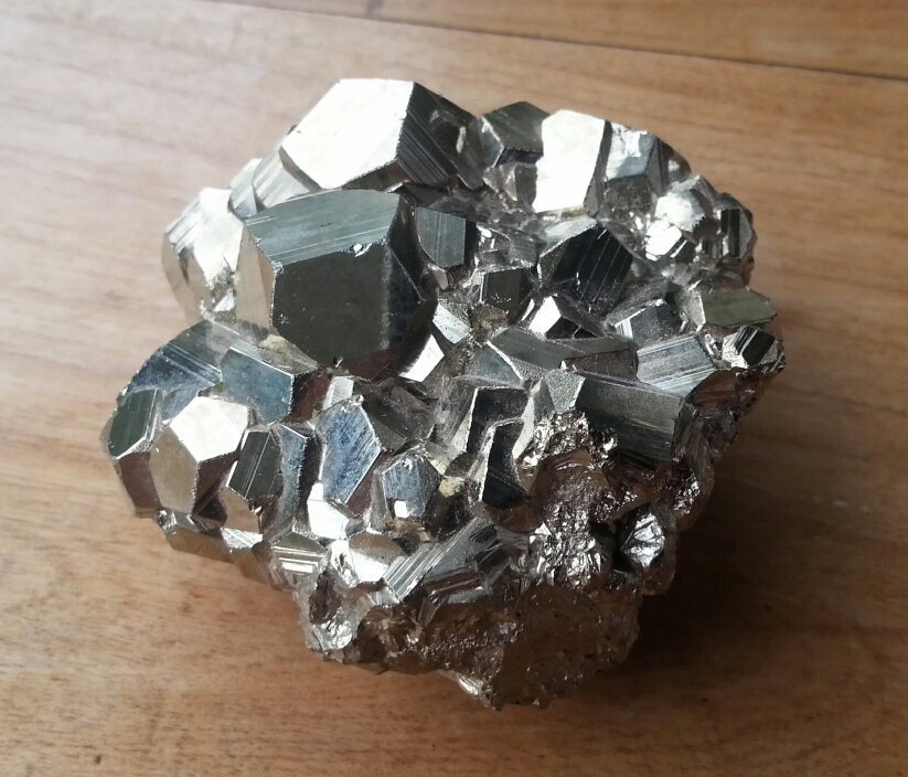 Pyrite dodécaedrique, Perou