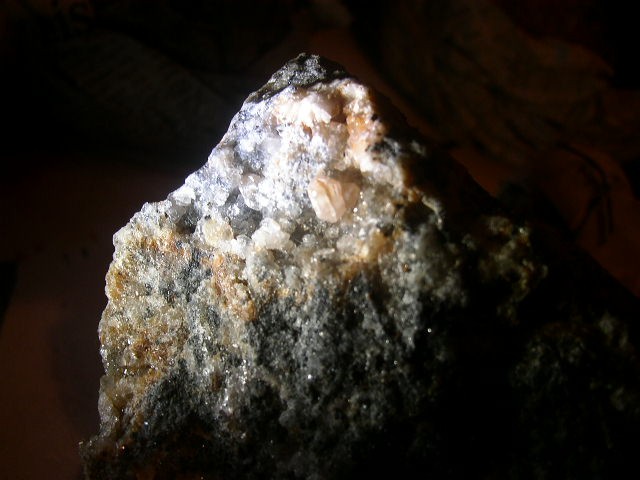 post-2347-1202243142_thumb.jpg