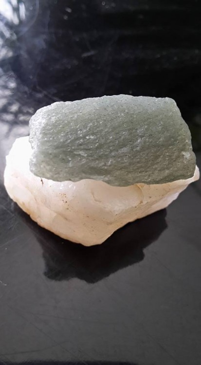 epidote couleur avec quartz.jpg