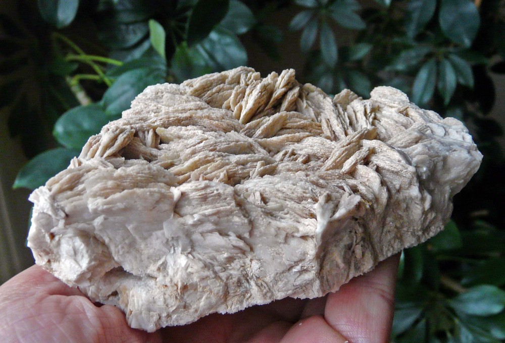 Barite 1 side.jpg