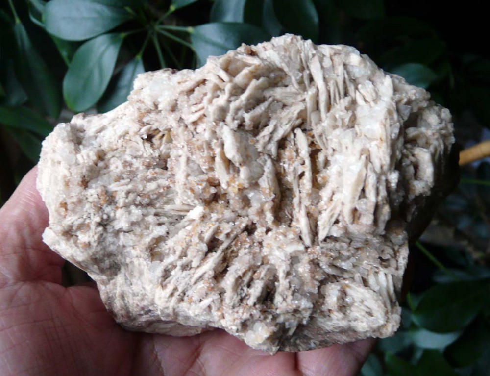 Barite Quartz front.jpg