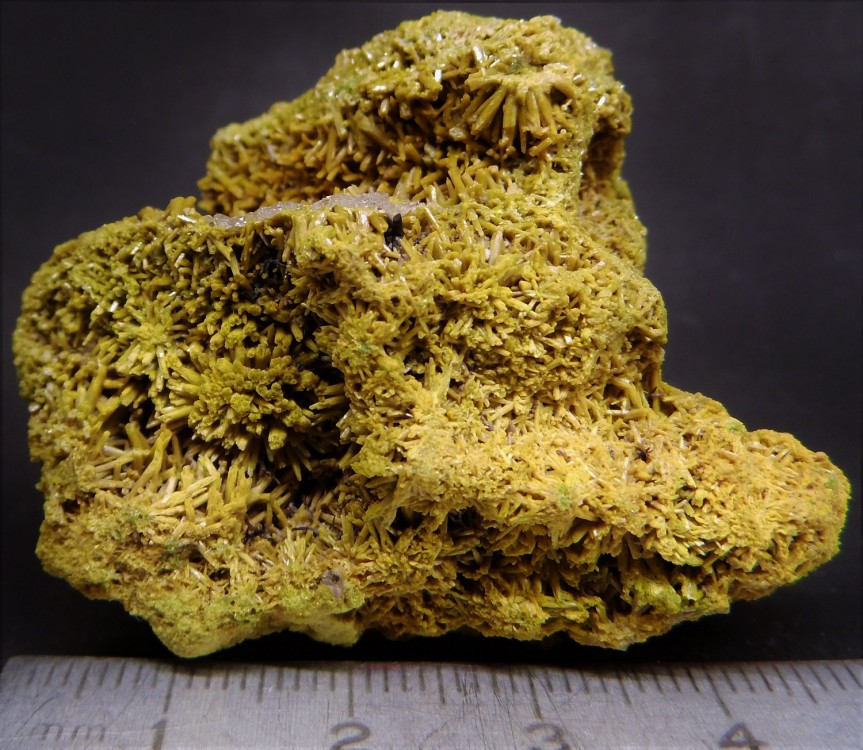 (7)05-Pyromorphite- (mine de La Place à Alligny-en-Morvan le 09-juin-2016).jpg