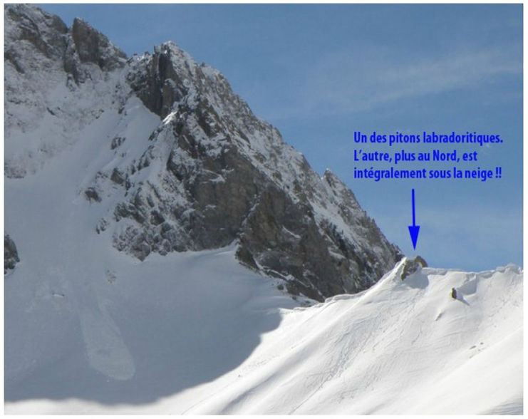 Pitons labradoritiques sous la neige ciol du tourmalet.png