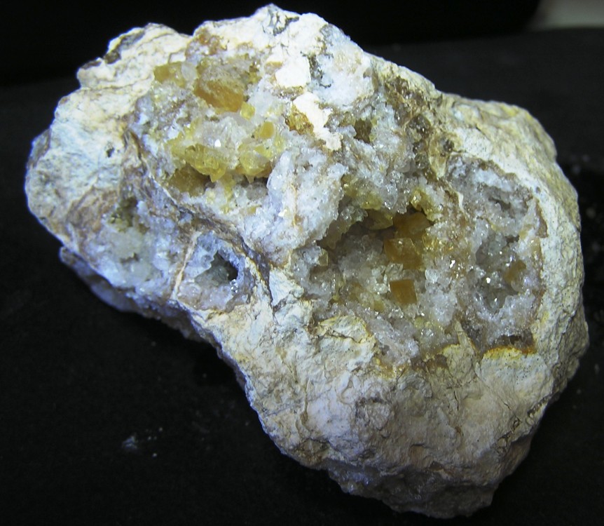 Calcite quartz 15a.jpg