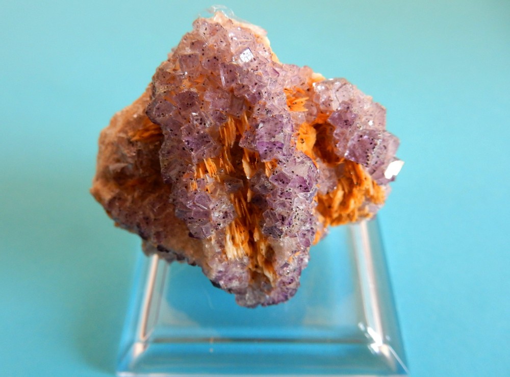 Fluorite sur Barite #28.JPG