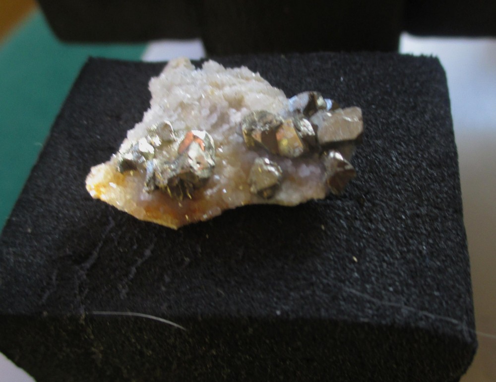 pyrite on quartz nord 07.jpg
