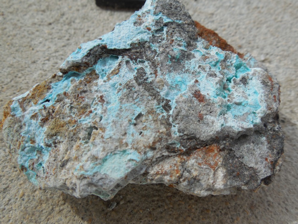 1 - aragonite bleutée  - photo nikon.JPG