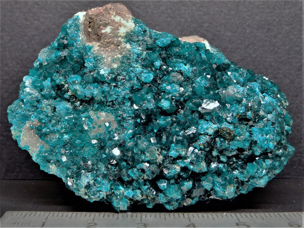 58ffc80c8c005_(9)102-Dioptase-MinedeTantaraShinkolobweKatanga.(CONGO).thumb.jpg.323ffc4dddffcac2988d6253668eeaea.jpg