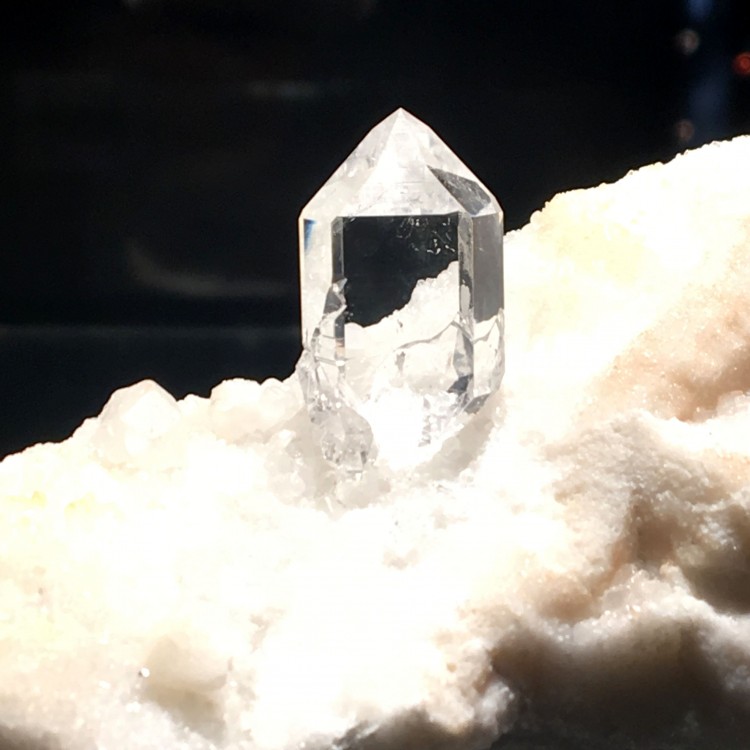 cristal-quartz-carrare-italie.jpg