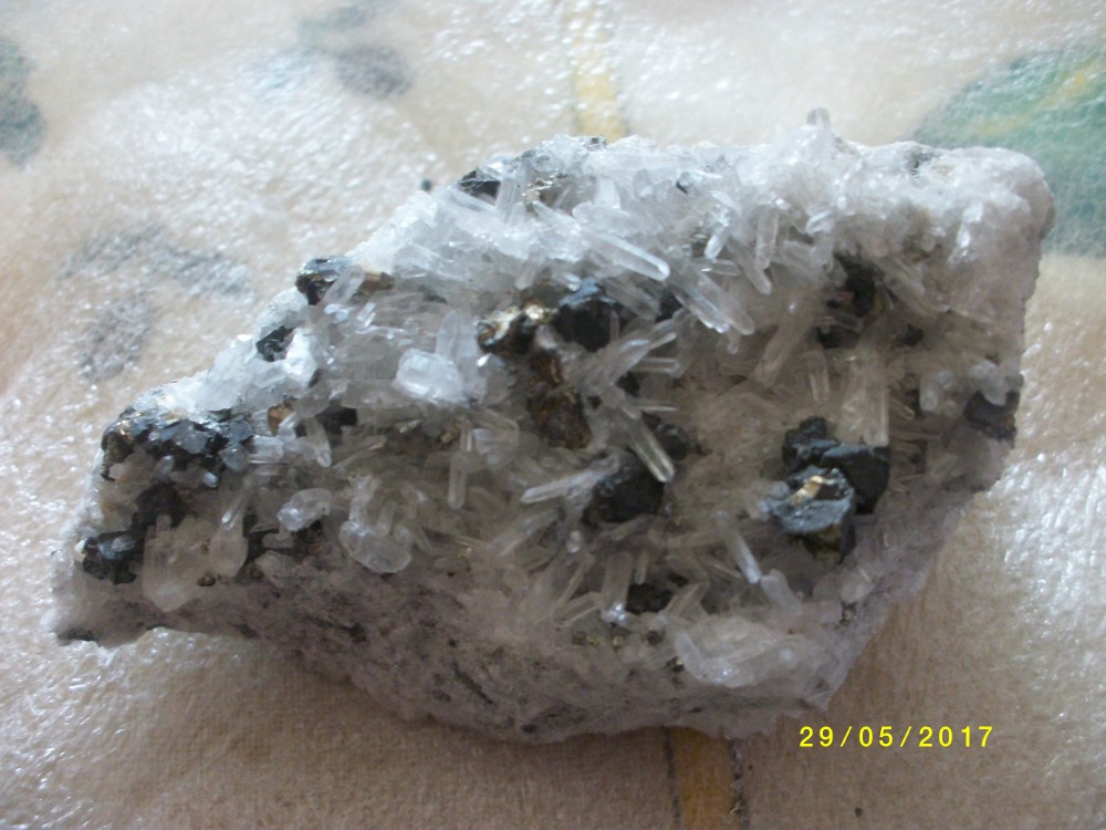 pierres et cristaux naturel trouver 2017 030.JPG