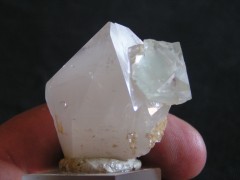 Fluorine sur Quartz Chine.JPG