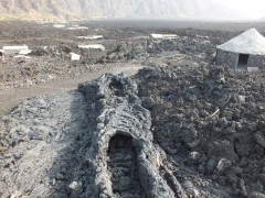 Maisons ensevelies à Bangaeira