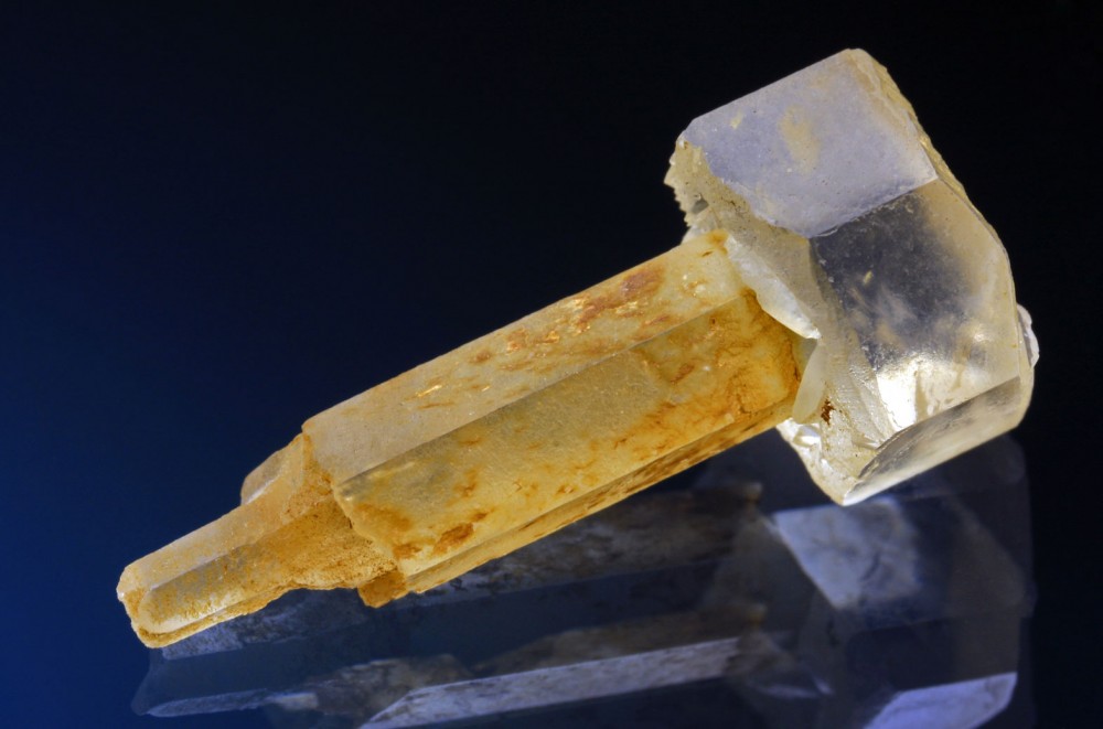 Calcite-sceptre.thumb.jpg.0c2e0ba607034a3d6ee6992c84ea3311.jpg