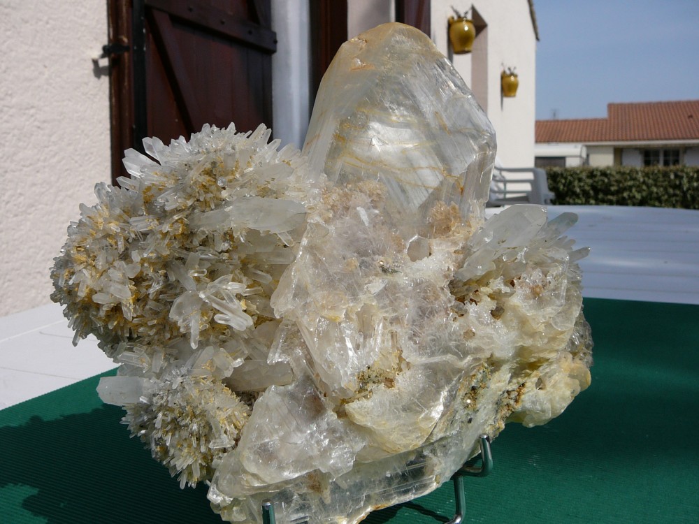 Gypse (mono cristal) sur Quartz ex RFA 3.JPG