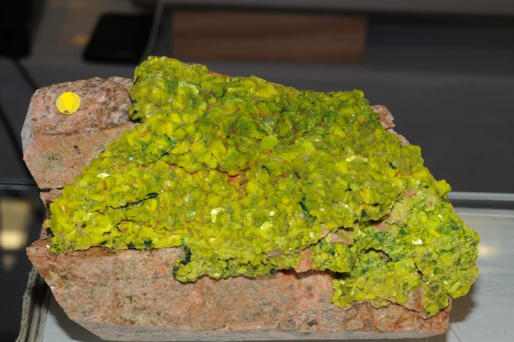 autunite-morvan-france.jpg