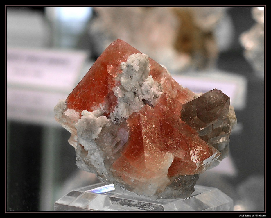 fluorine-rose-cristal-quartz-chamonix-mont-blanc.jpg