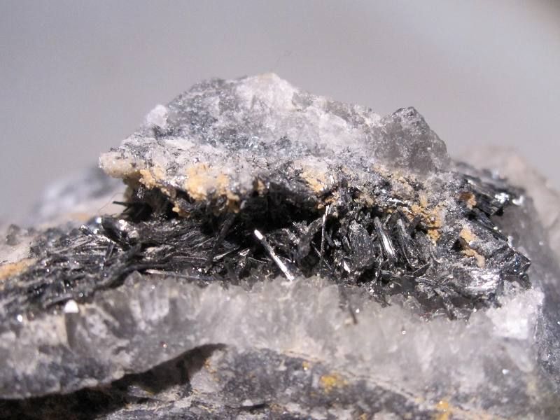 mineral-stibine-mine-les-brouzils-vendee-france.jpg
