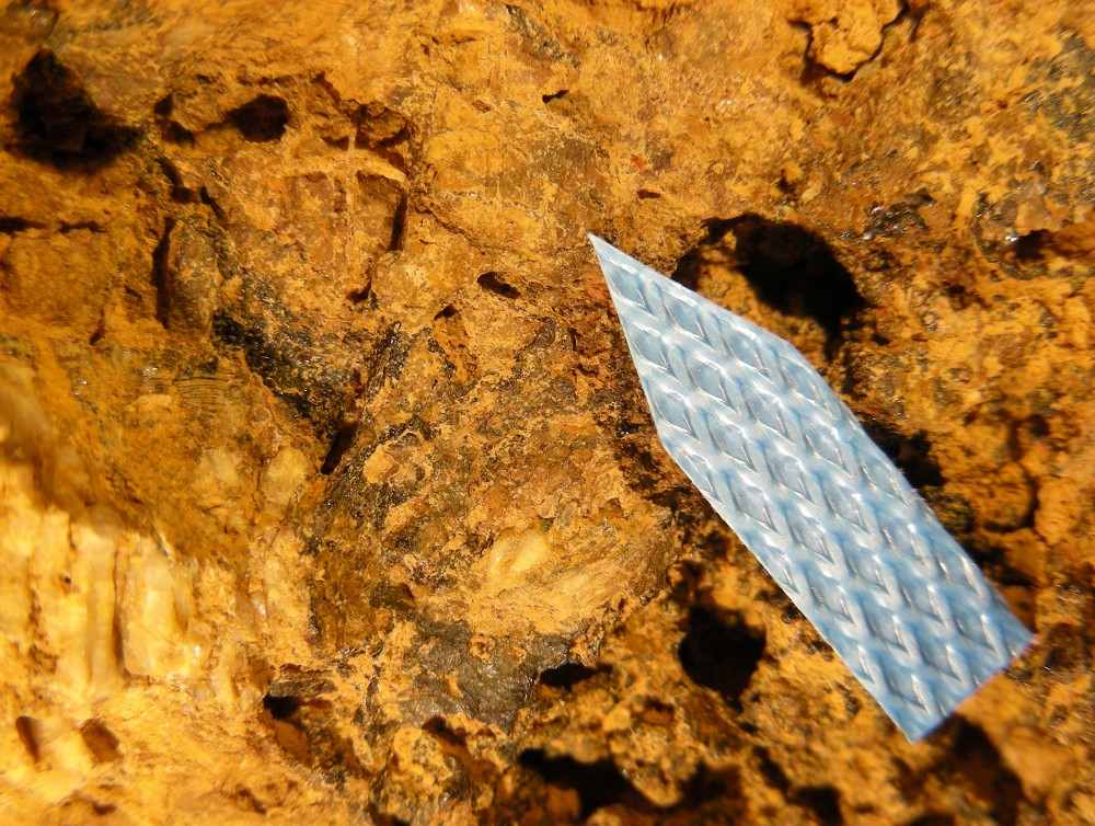 5a4615fd0e5da_Paleoproterozoic-hot-spring-deposits-Gabon-N6-clay-11.thumb.JPG.b42e15e384837a955221ec80020086f7.JPG