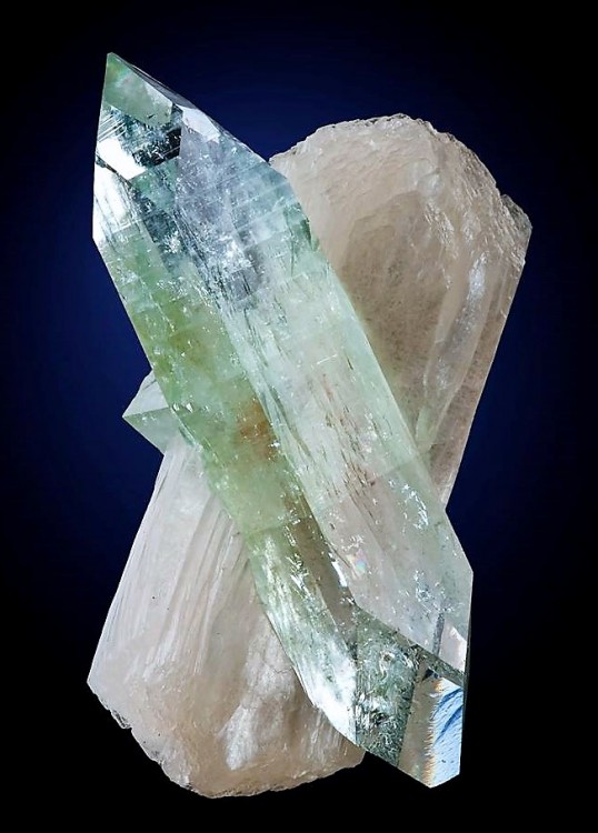 apophyllite-stilbite-mineral-inde.jpg