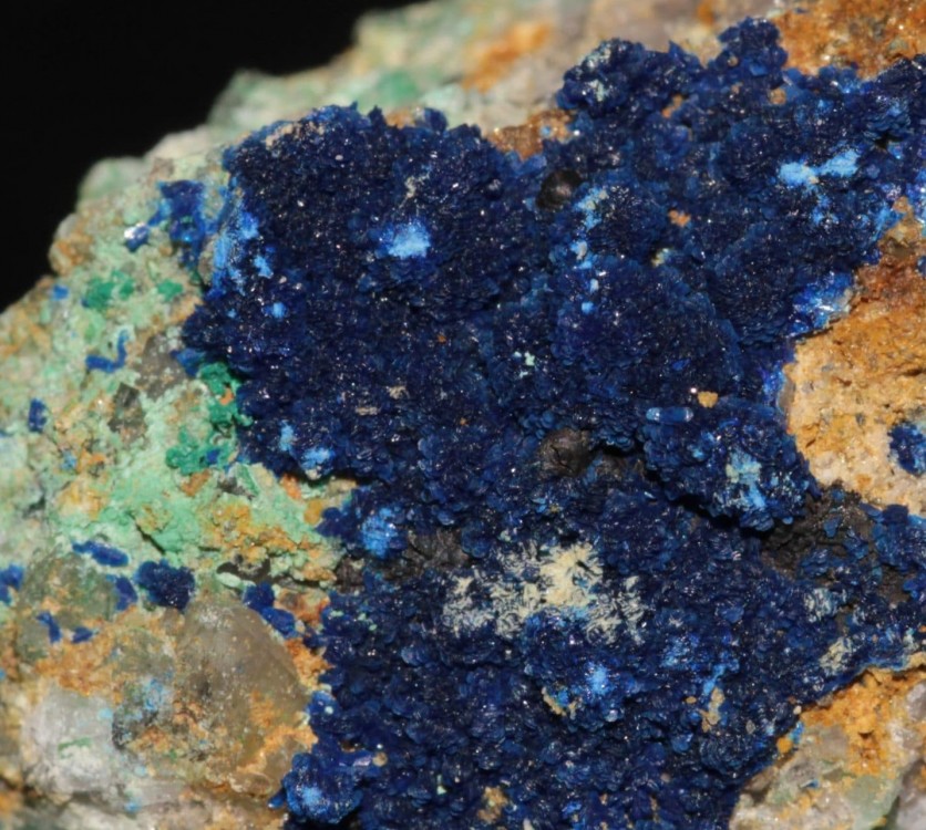 azurite-mineral.thumb.jpg.f1d1fddc7499380c9afd6c38c6d90347.jpg