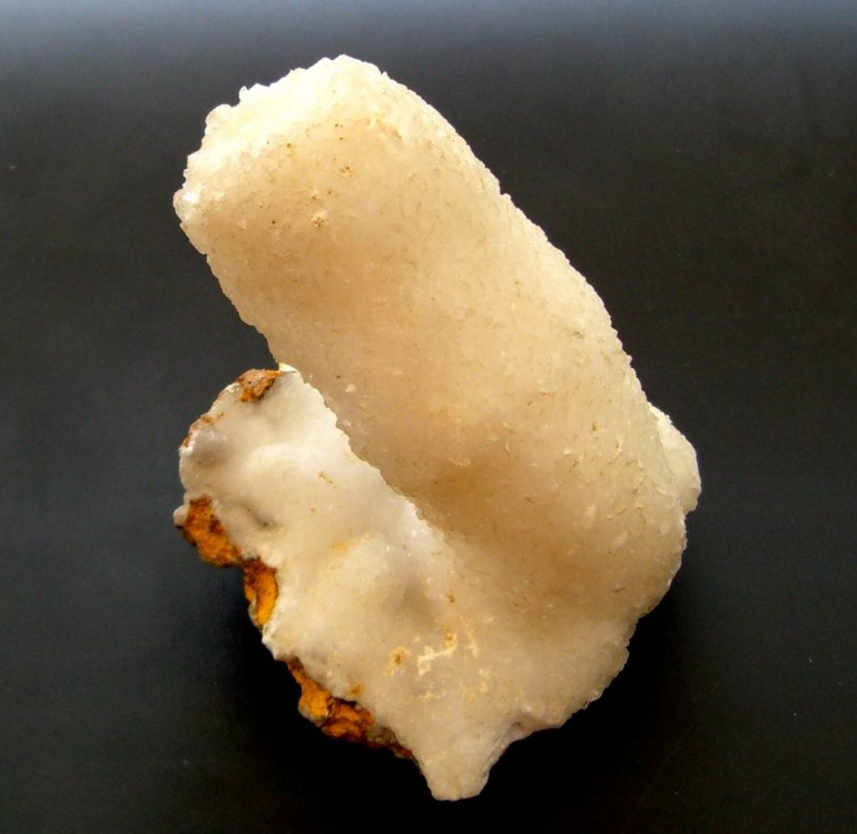 smithsonite-mineral.thumb.jpg.7138603e298290840a6b7e204a3d960d.jpg