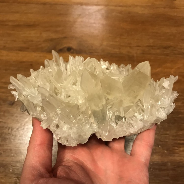 cristaux-quartz-macle-japon-vizille-isere.JPG