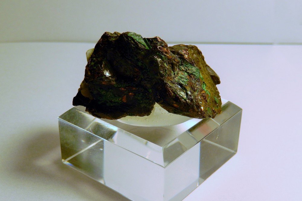 Chalcopyrite (La Gardette, France).JPG