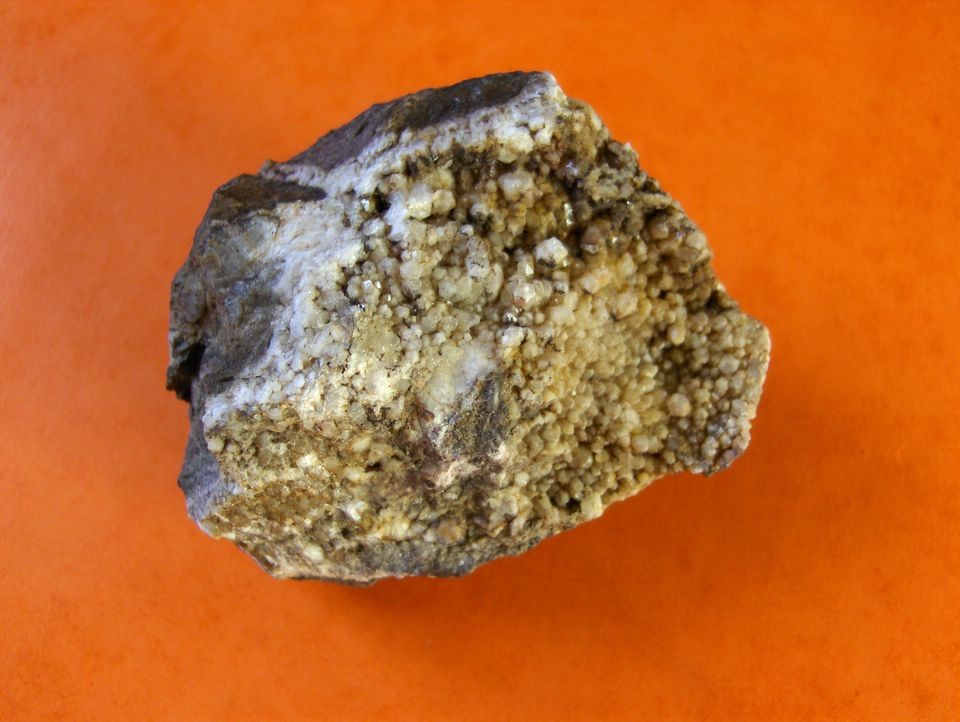 cristaux-quartz-orbey-alsace-mineral.jpg