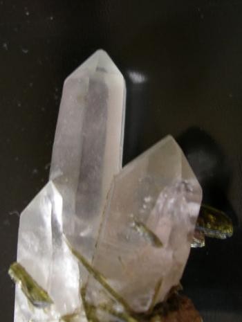 epidote-quartz-glandon-savoie-5.jpg