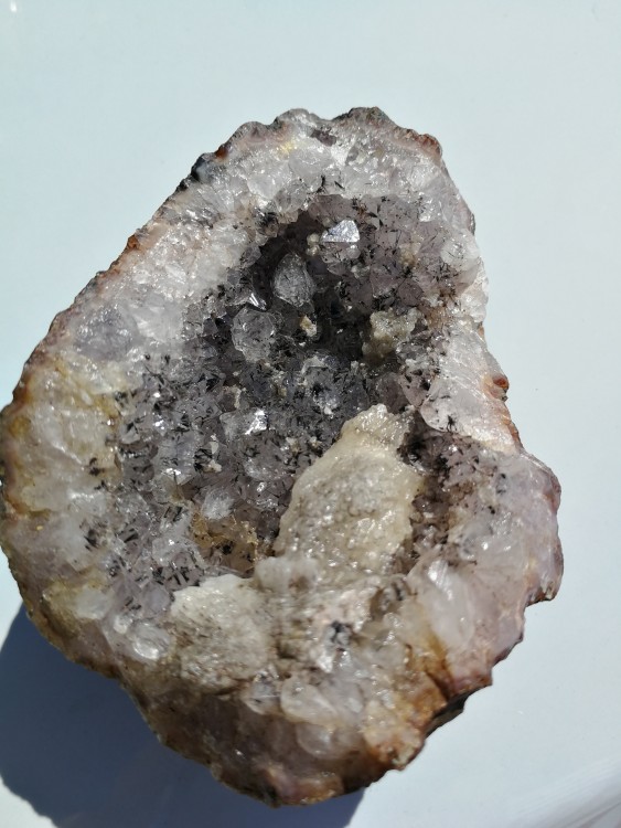 Géode quartz inclusions rutile .