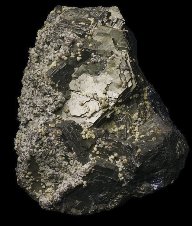 Pyrrothite Trepca Kosovo.jpg