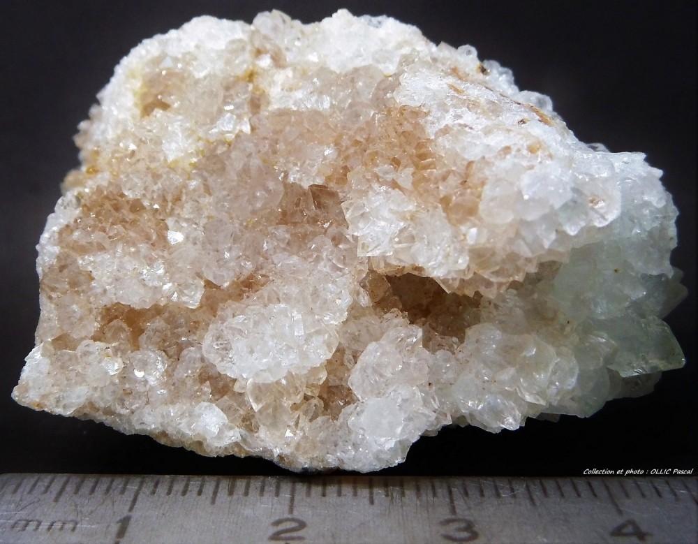 145658043_(4)2-3-Quartz-Sortiedu13juin2019lArgentolleSaneetLoireFrance.thumb.jpg.37154eb1ecd8582ffea4333fd67cc88c.jpg