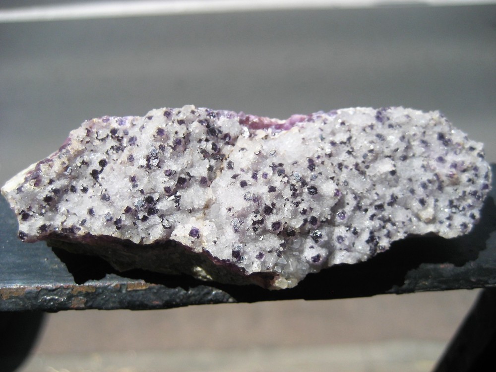 Fluorine bisage Le Puy st Gulmier 63 Puy de Dome.JPG