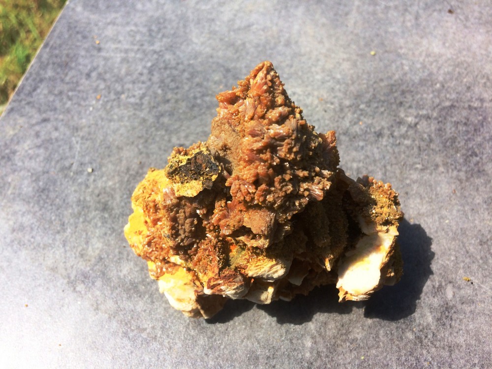 PYROMORPHITE MINE DES FARGES  USSEL  RECTO 2  EX COL G.HUBERT  JUIL2017 (4).JPG