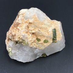 Tourmaline verte sur quartz du Brésil 3.jpg