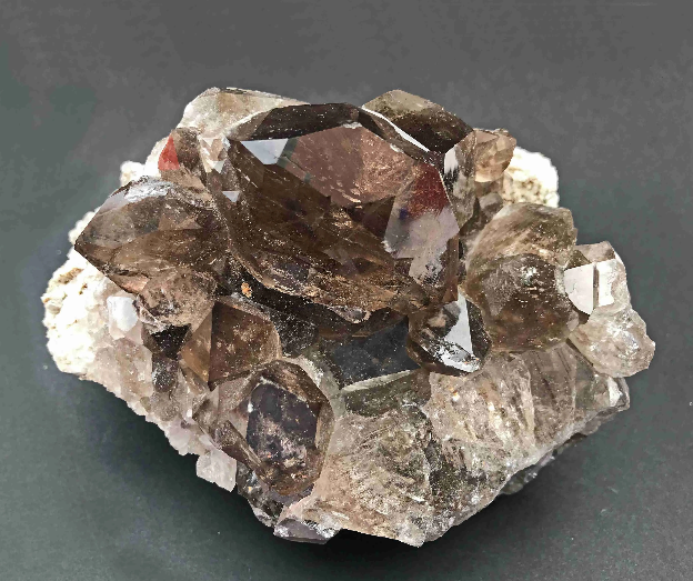 mineral-cristal-dijon-092019-a.png