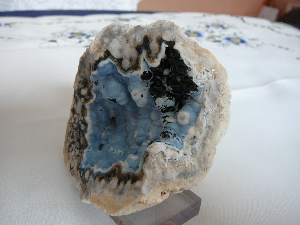 Quartz Calcédoine bleue Charroux Vienne France (3).JPG