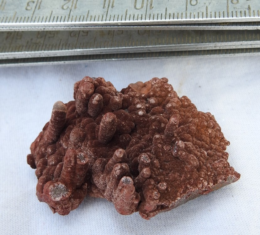 goethite.thumb.JPG.f5b21536c85ca6245b6e765072b15ecd.JPG