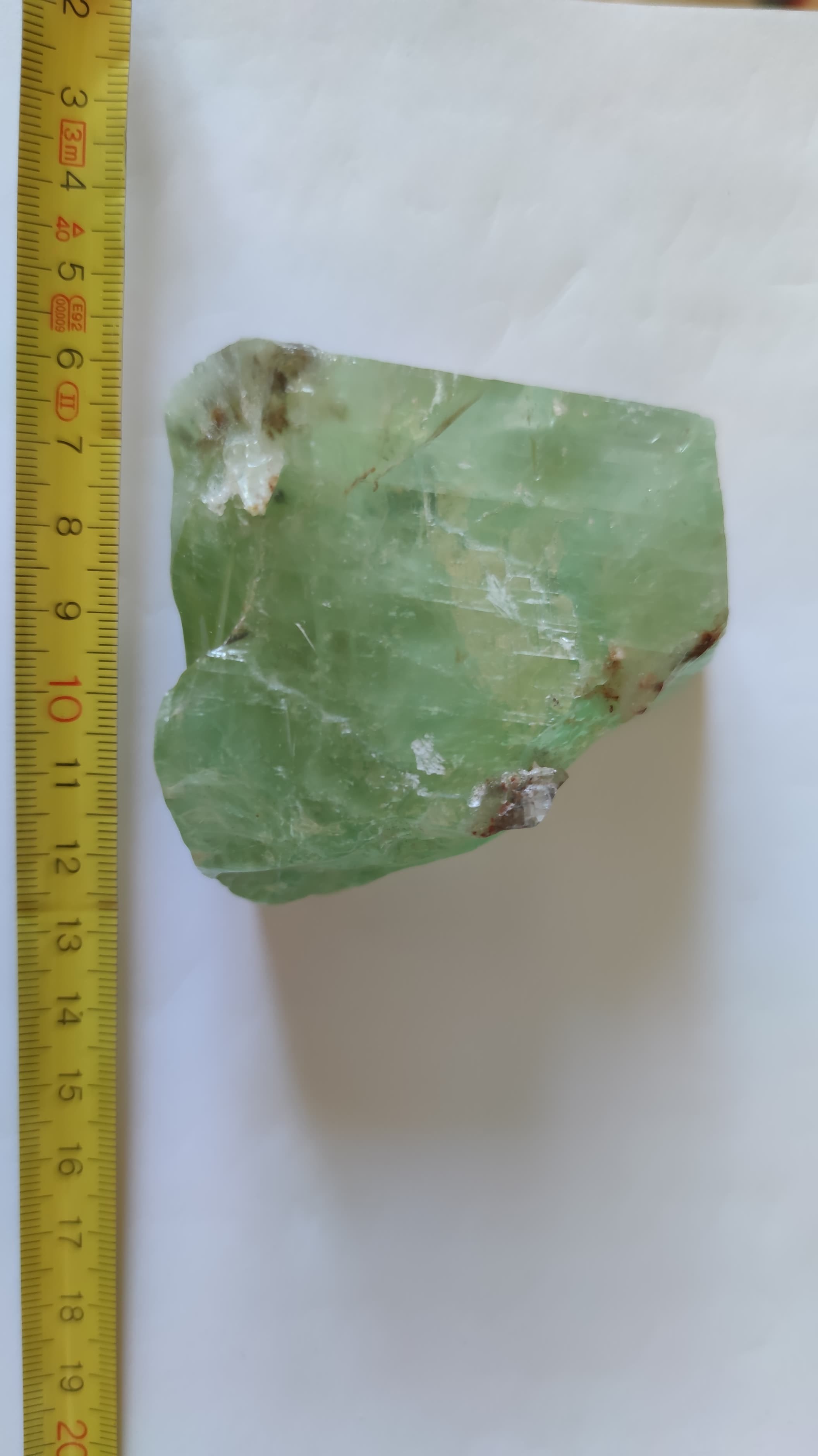 Pierre verte translucide : quartz, fluorite, chrysolite