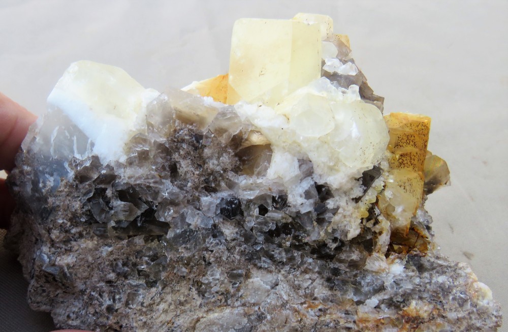 CALCITE TERMINEE (1).JPG