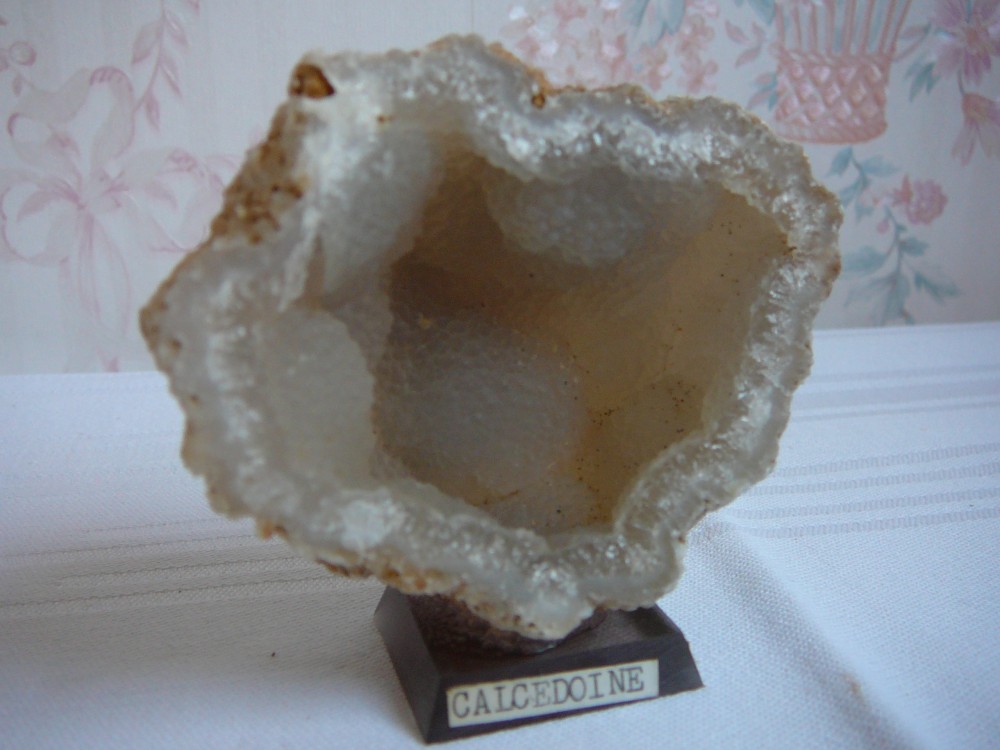Quartz calcédoine La Roche Posay Vienne France 7.JPG